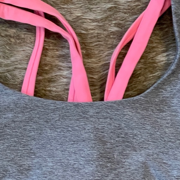 Lululemon Grey Sports Bra Pink Strappy Back Workout Athletic Top Size 6 - Picture 2 of 6